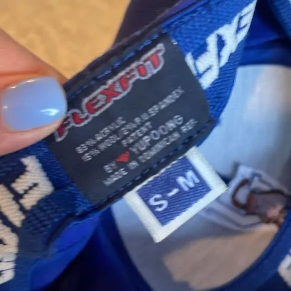 Jesuit football hat fitted size small / medium - Picture 5 of 6